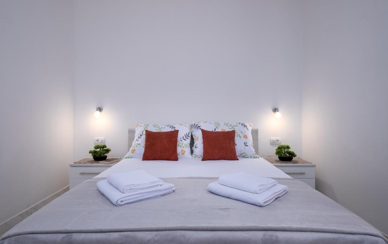 Studio Apartment Brigita 米利尼 外观 照片